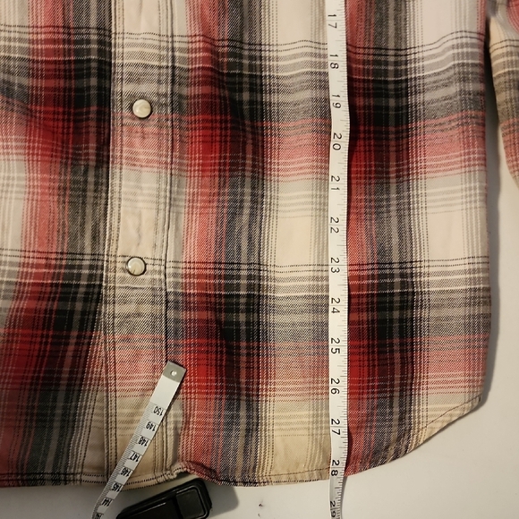 Carhartt Red and Black Plaid Women's Top - Picture 7 of 7